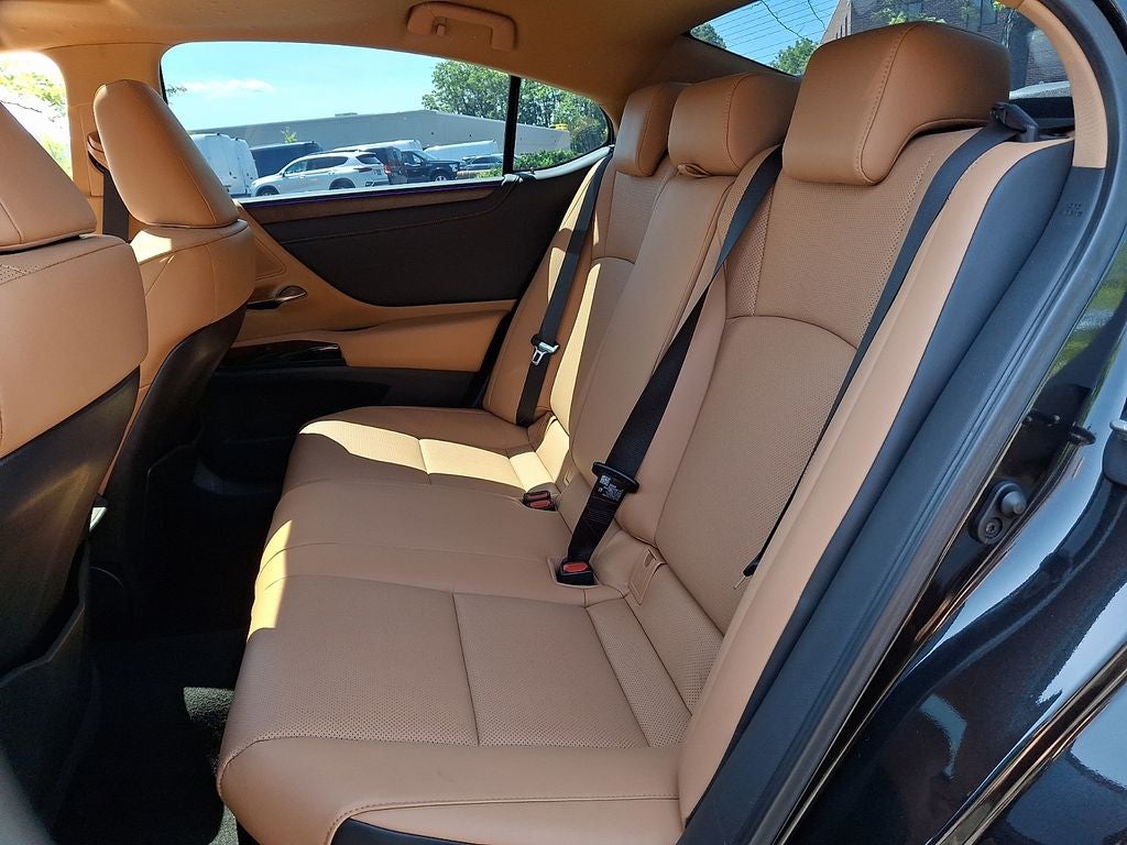 2025 Lexus ES 300h