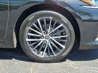 2025 Lexus ES 300h