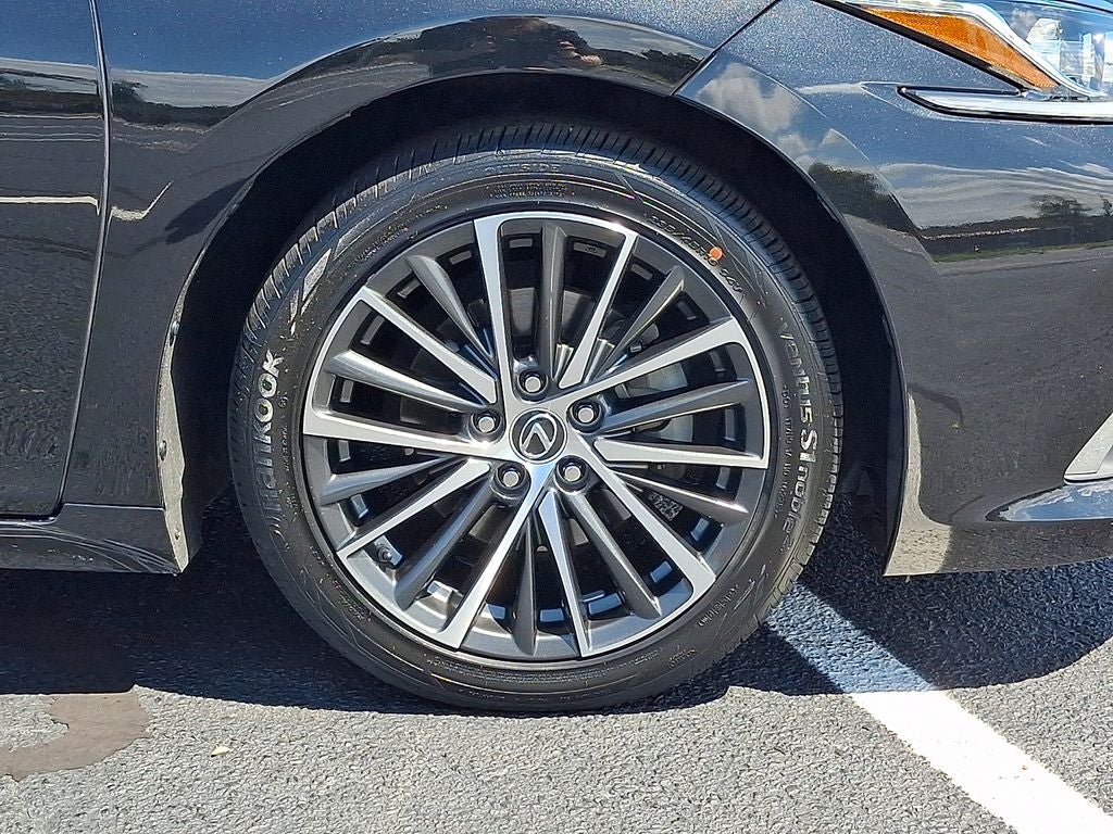 2022 Lexus ES 350