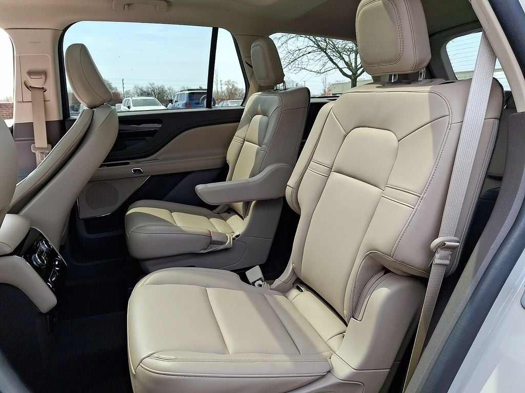 2022 Lincoln Aviator Standard