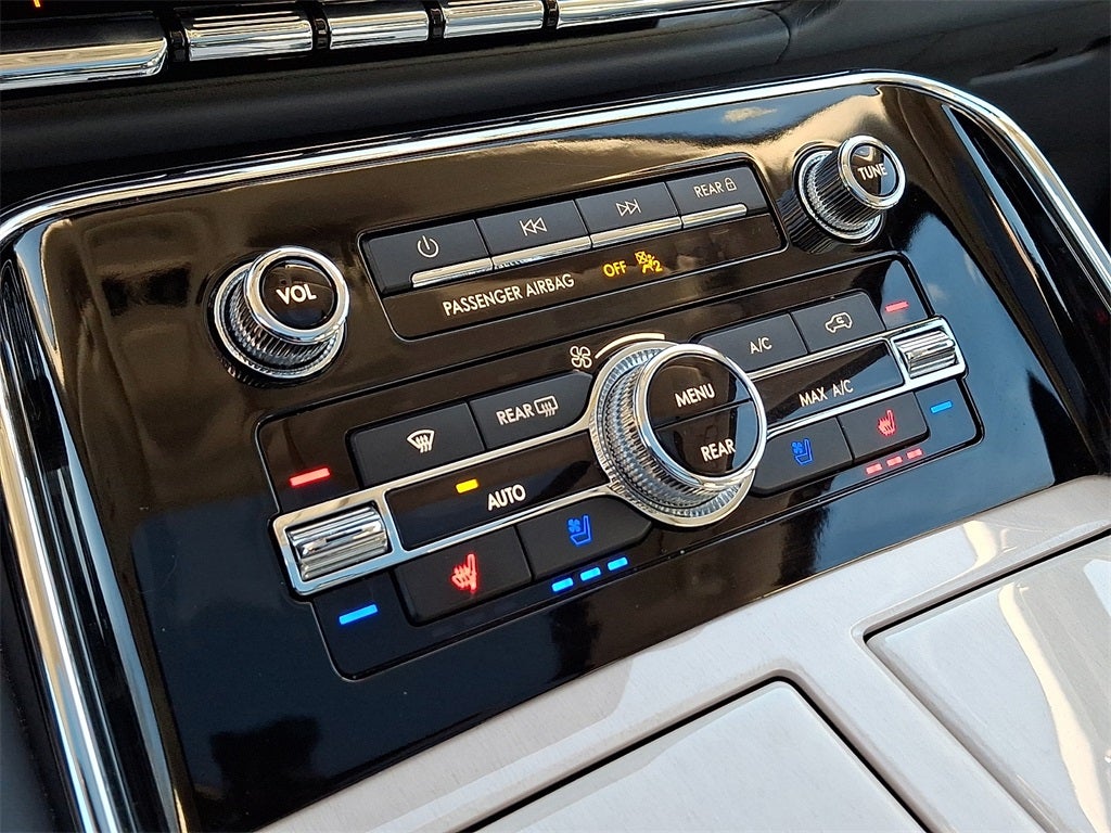 2023 Lincoln Navigator L L Black Label