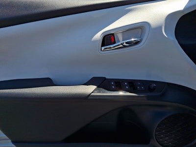 2016 Toyota Prius Three