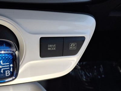 2016 Toyota Prius Three