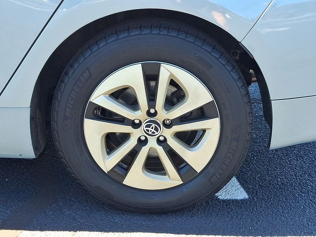 2016 Toyota Prius Three