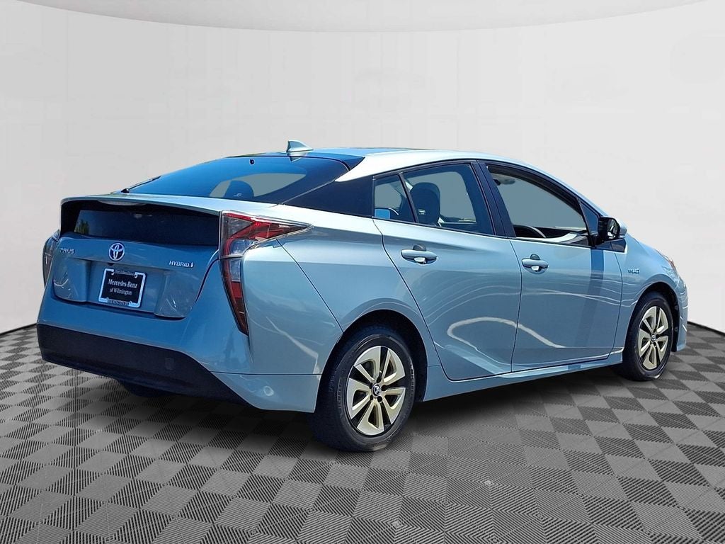 2016 Toyota Prius Three