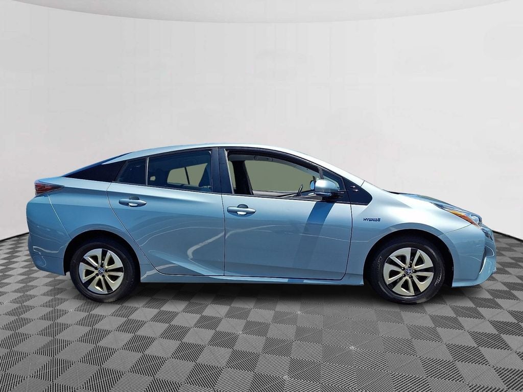 2016 Toyota Prius Three