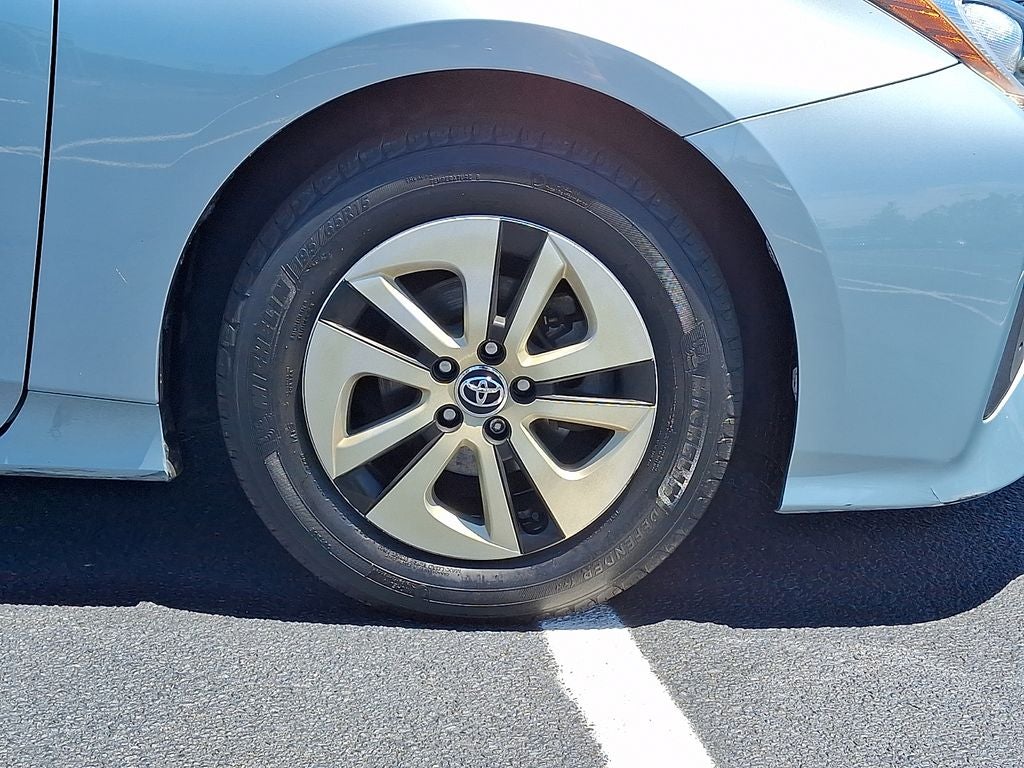 2016 Toyota Prius Three