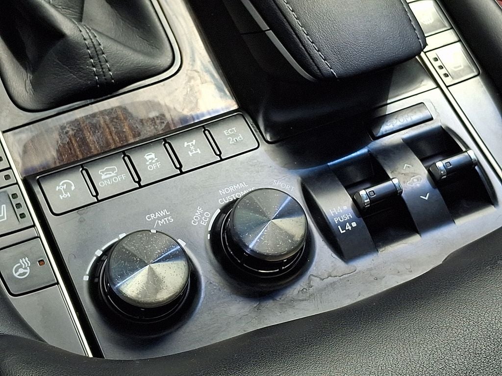 2017 Lexus LX 570