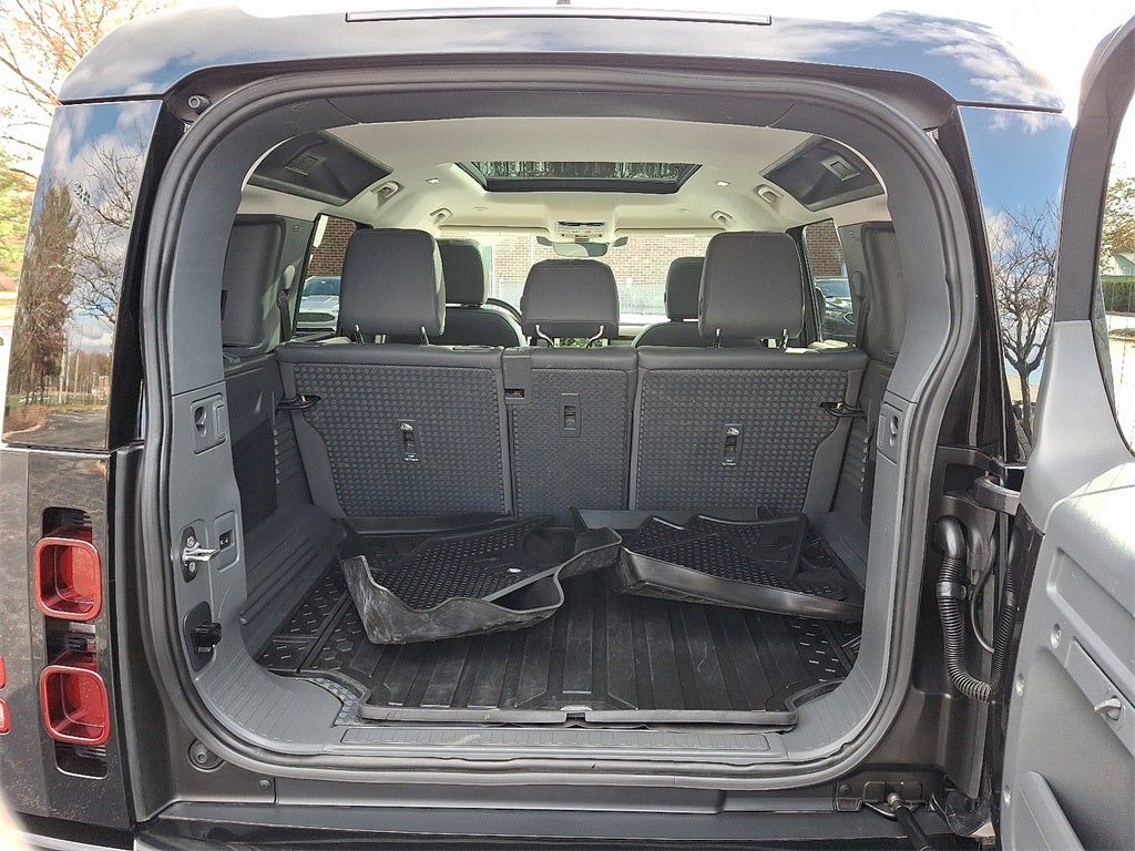 2023 Land Rover Defender 110 X-Dynamic SE