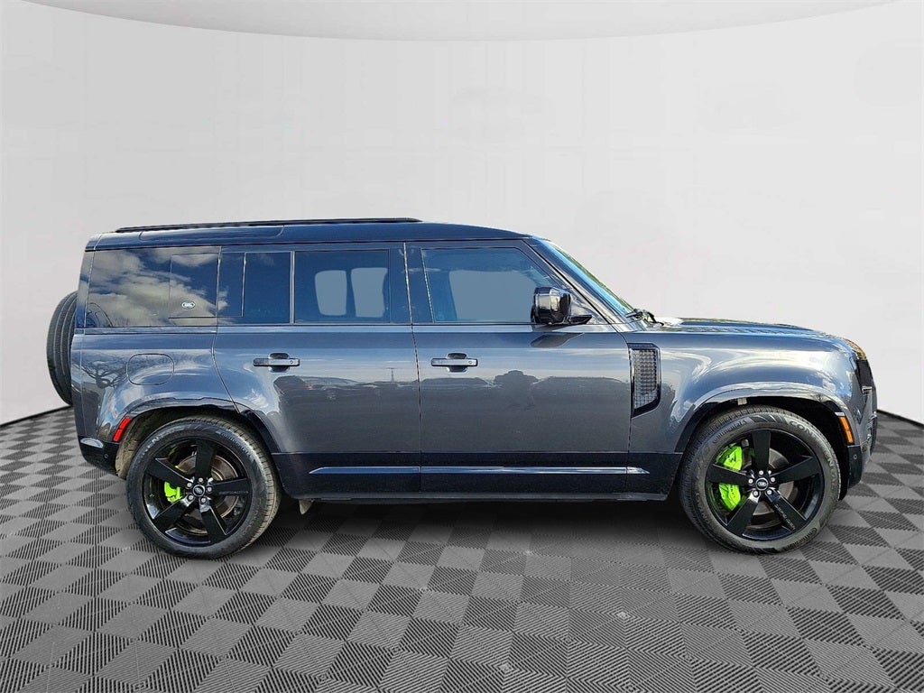 2023 Land Rover Defender 110 X-Dynamic SE