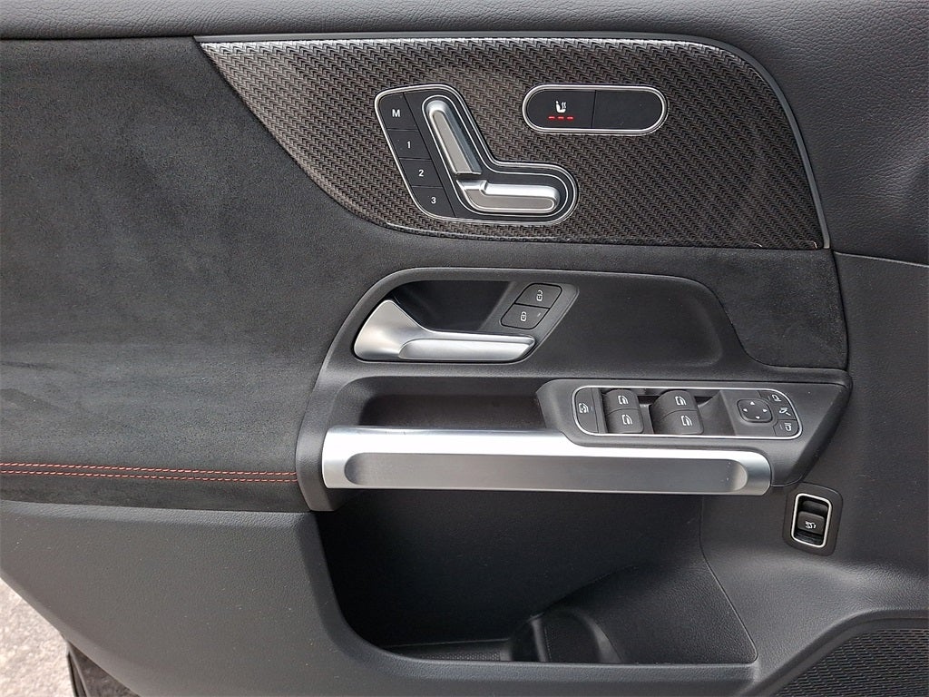 2024 Mercedes-Benz GLB GLB 250 4MATIC®