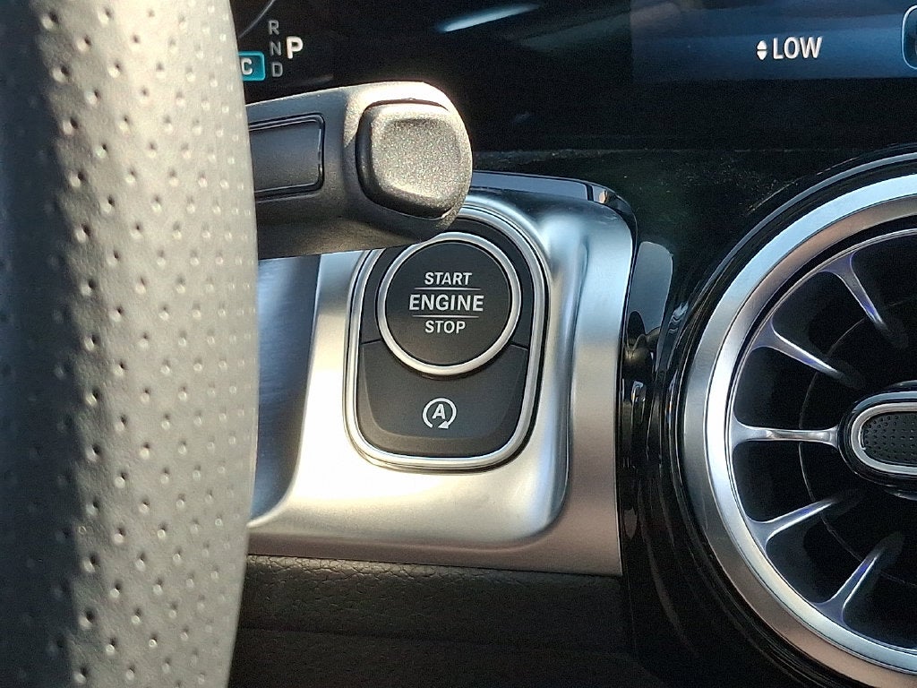 2025 Mercedes-Benz GLB GLB 35 AMG® 4MATIC®