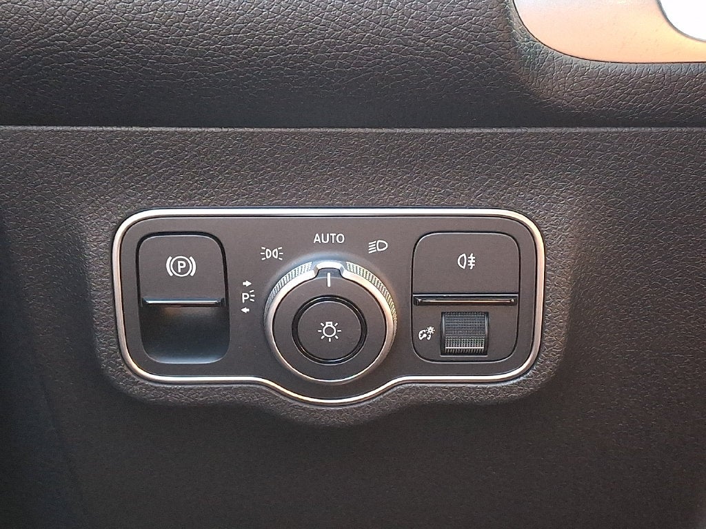 2025 Mercedes-Benz GLB GLB 35 AMG® 4MATIC®