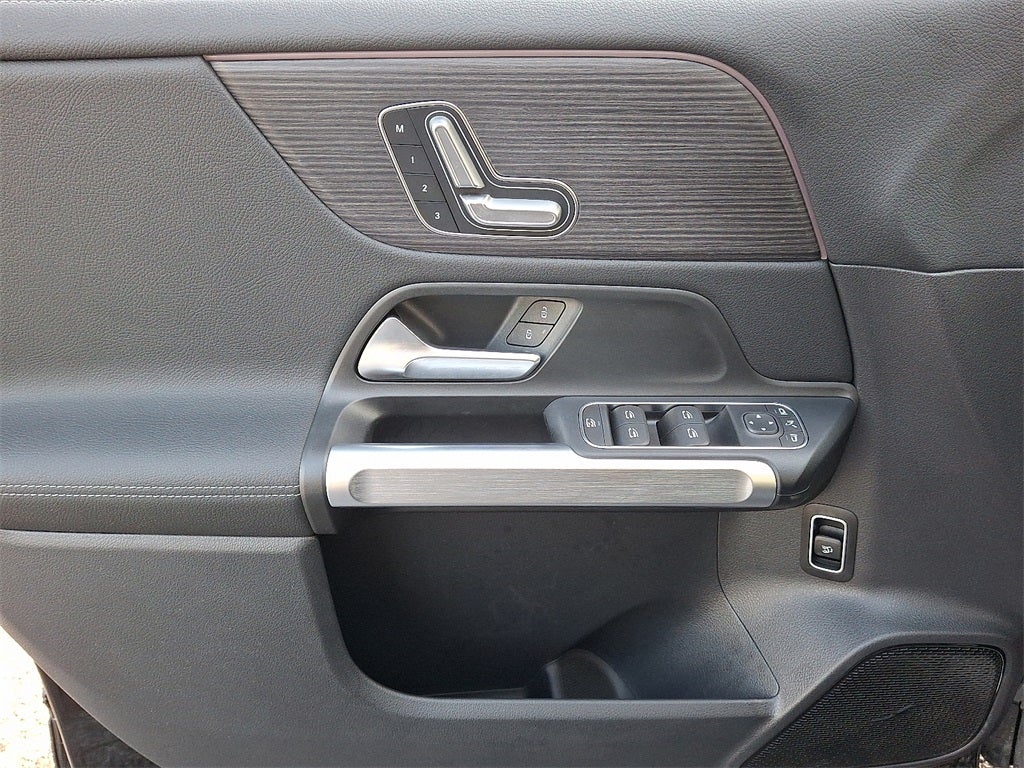 2023 Mercedes-Benz EQB 300 4MATIC®