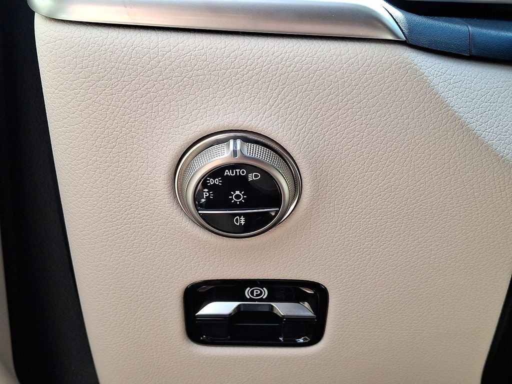 2025 Mercedes-Benz GLC GLC 300 4MATIC®