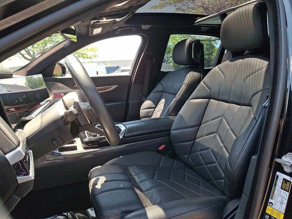 2023 BMW 7 Series 760i xDrive