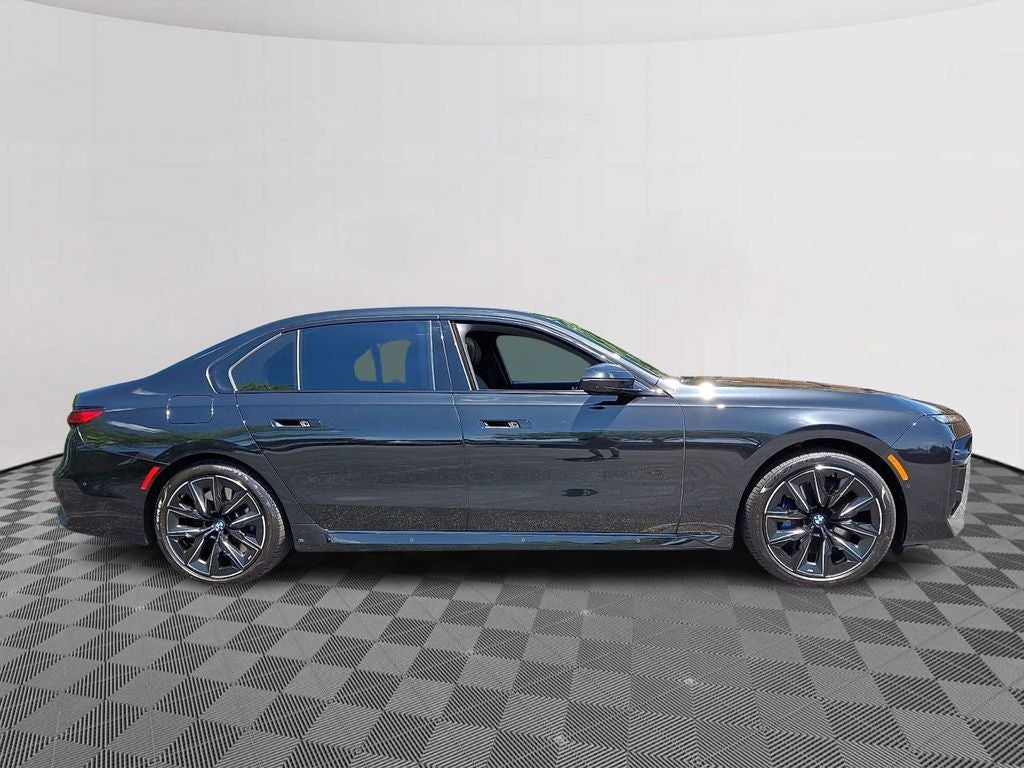 2023 BMW 7 Series 760i xDrive