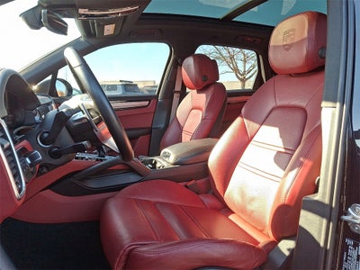 2022 Porsche Cayenne Platinum Edition