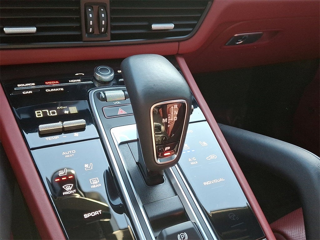 2022 Porsche Cayenne Platinum Edition