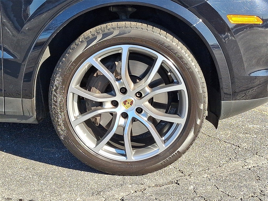 2022 Porsche Cayenne Platinum Edition