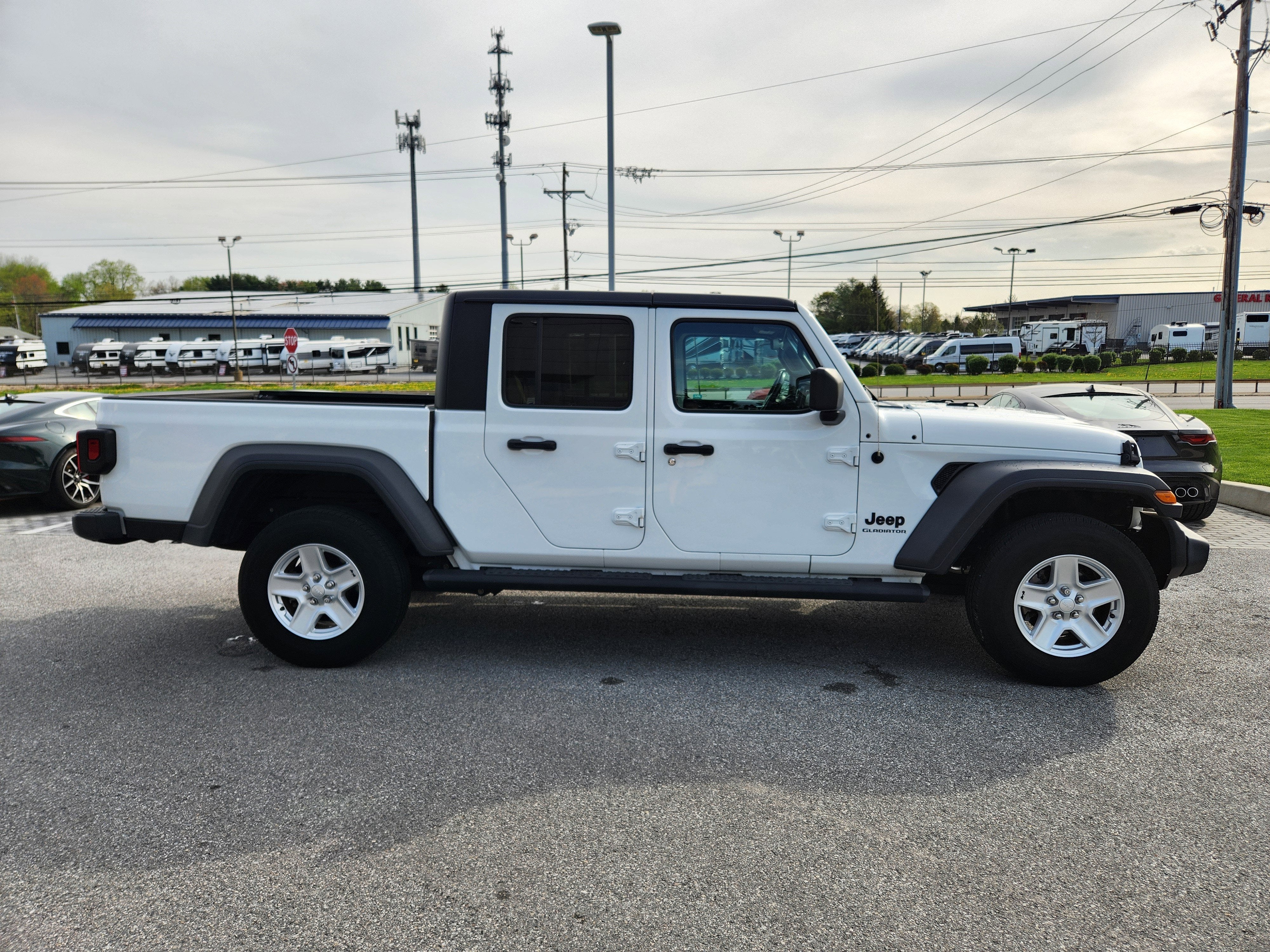 2020 Jeep Gladiator Sport