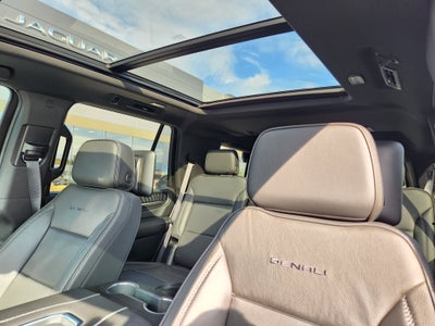 2023 GMC Yukon Denali