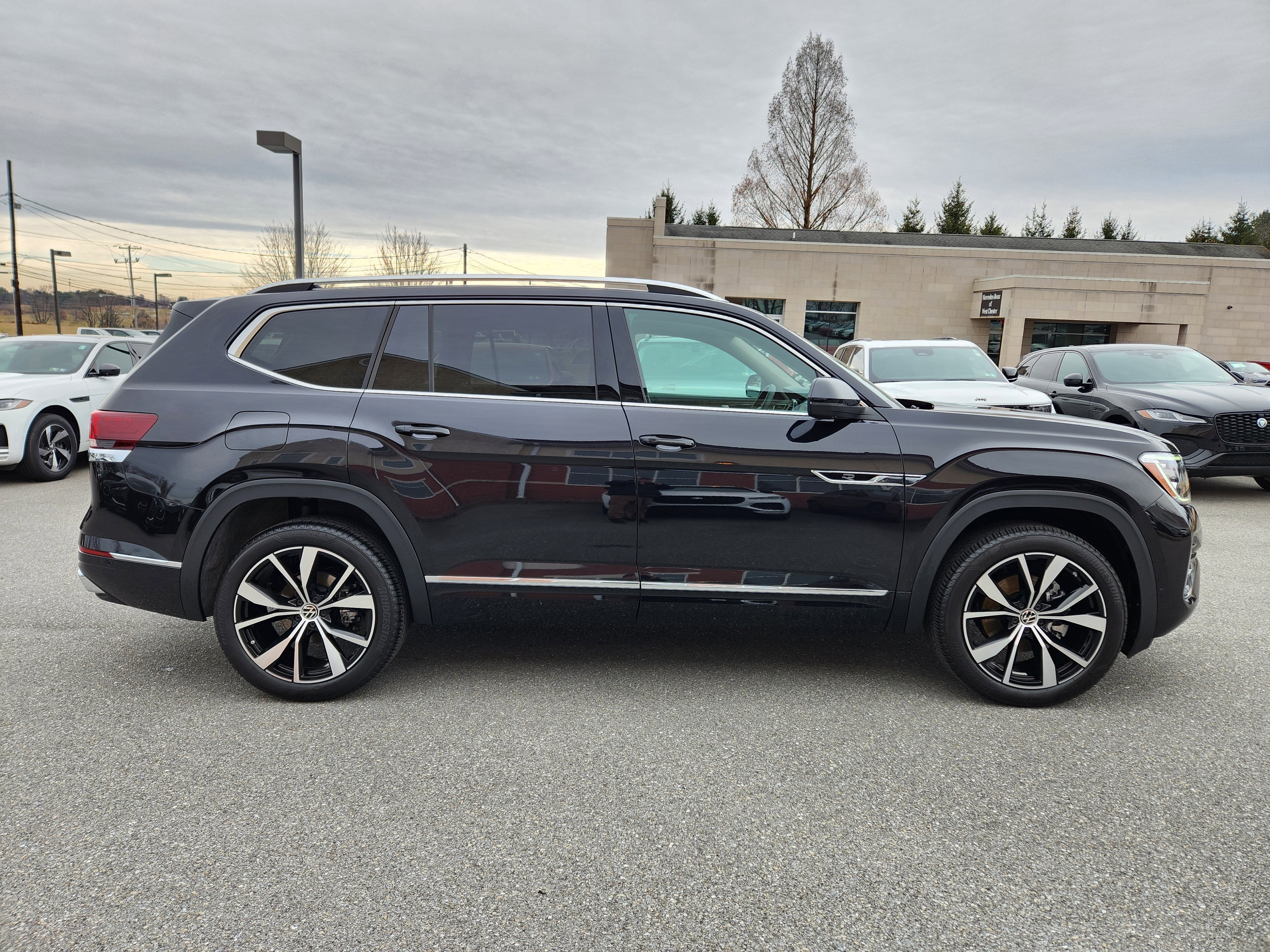 2026 Volkswagen Atlas 2.0T SEL Premium R-Line