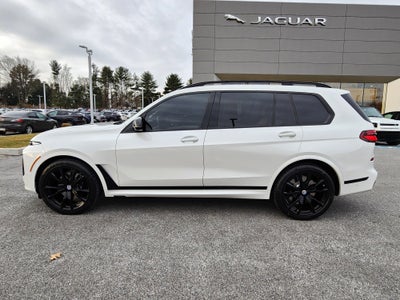 2023 BMW X7 M60i