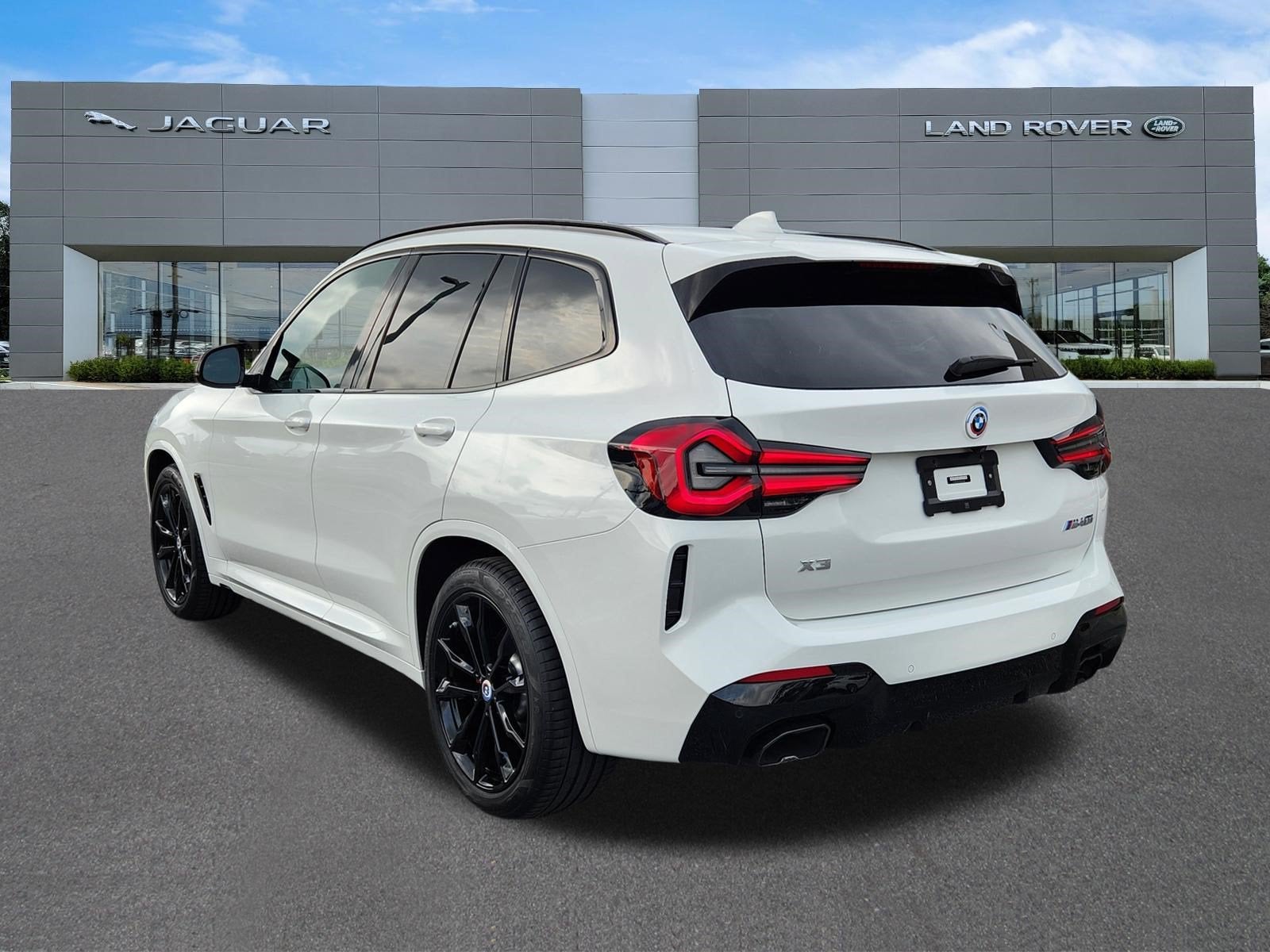 2023 BMW X3 M40i