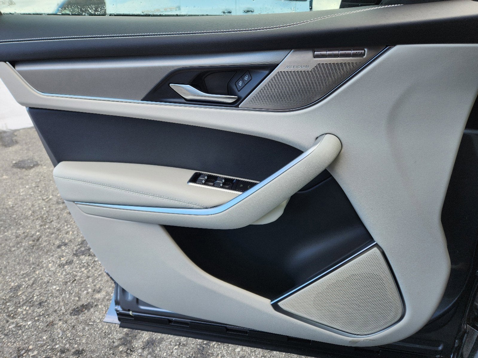 2025 Jaguar F-PACE P250 R-Dynamic S