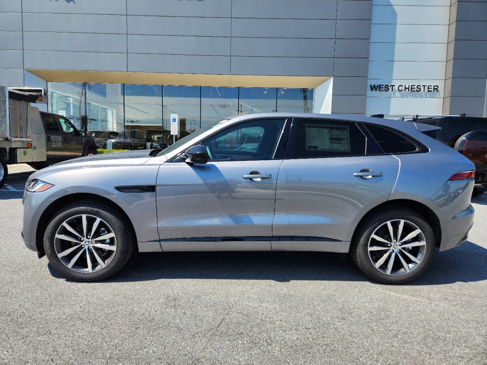 2025 Jaguar F-PACE P250 R-Dynamic S