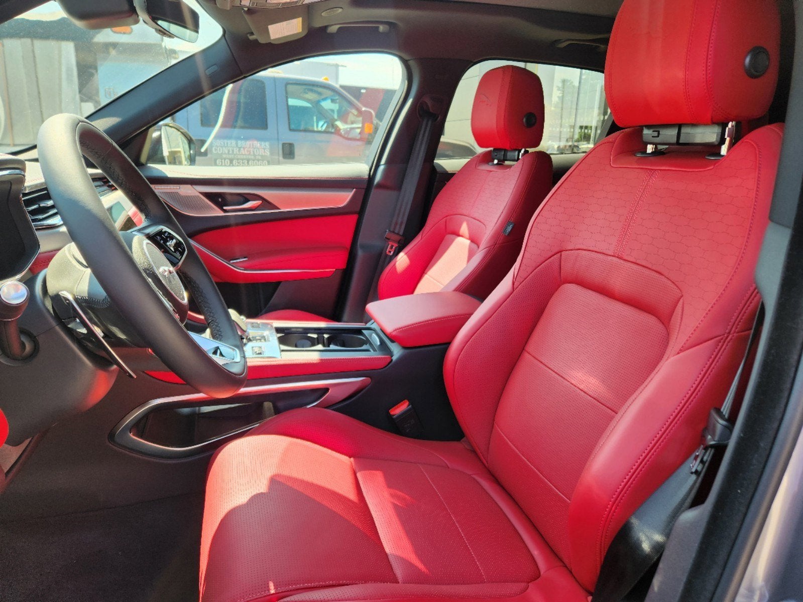 2025 Jaguar F-PACE P250 R-Dynamic S