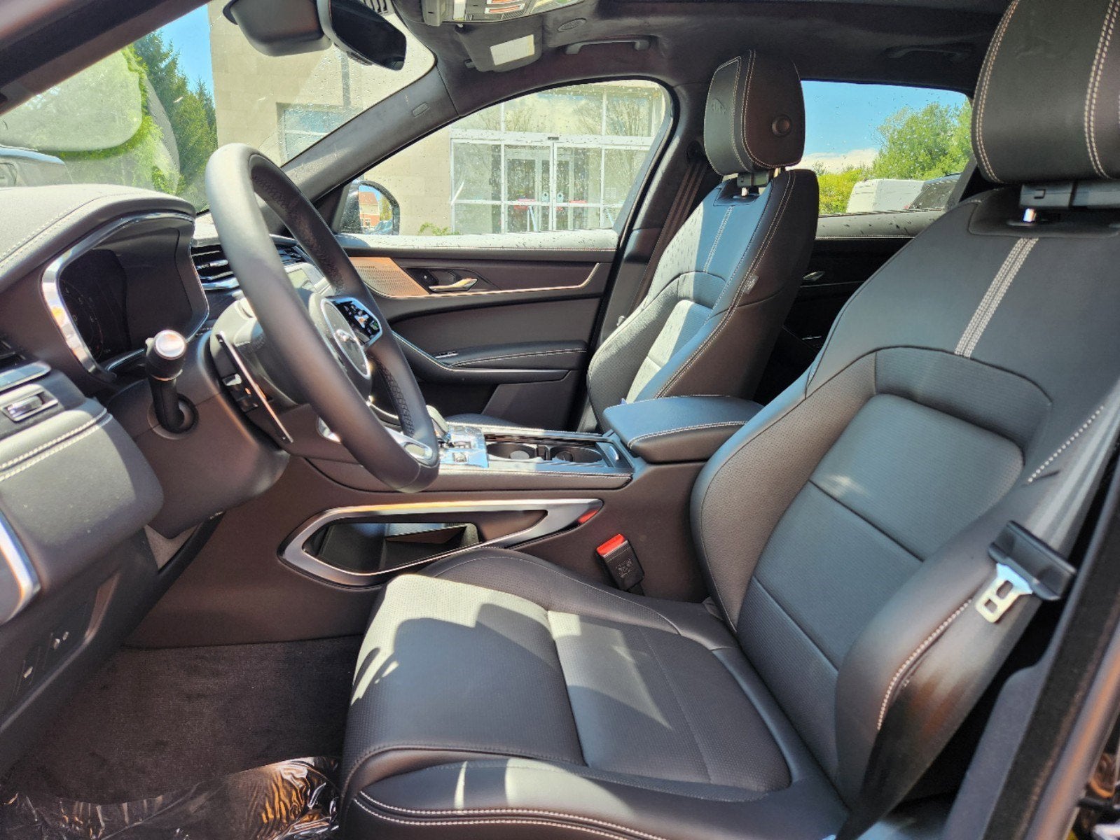 2025 Jaguar F-PACE P250 R-Dynamic S