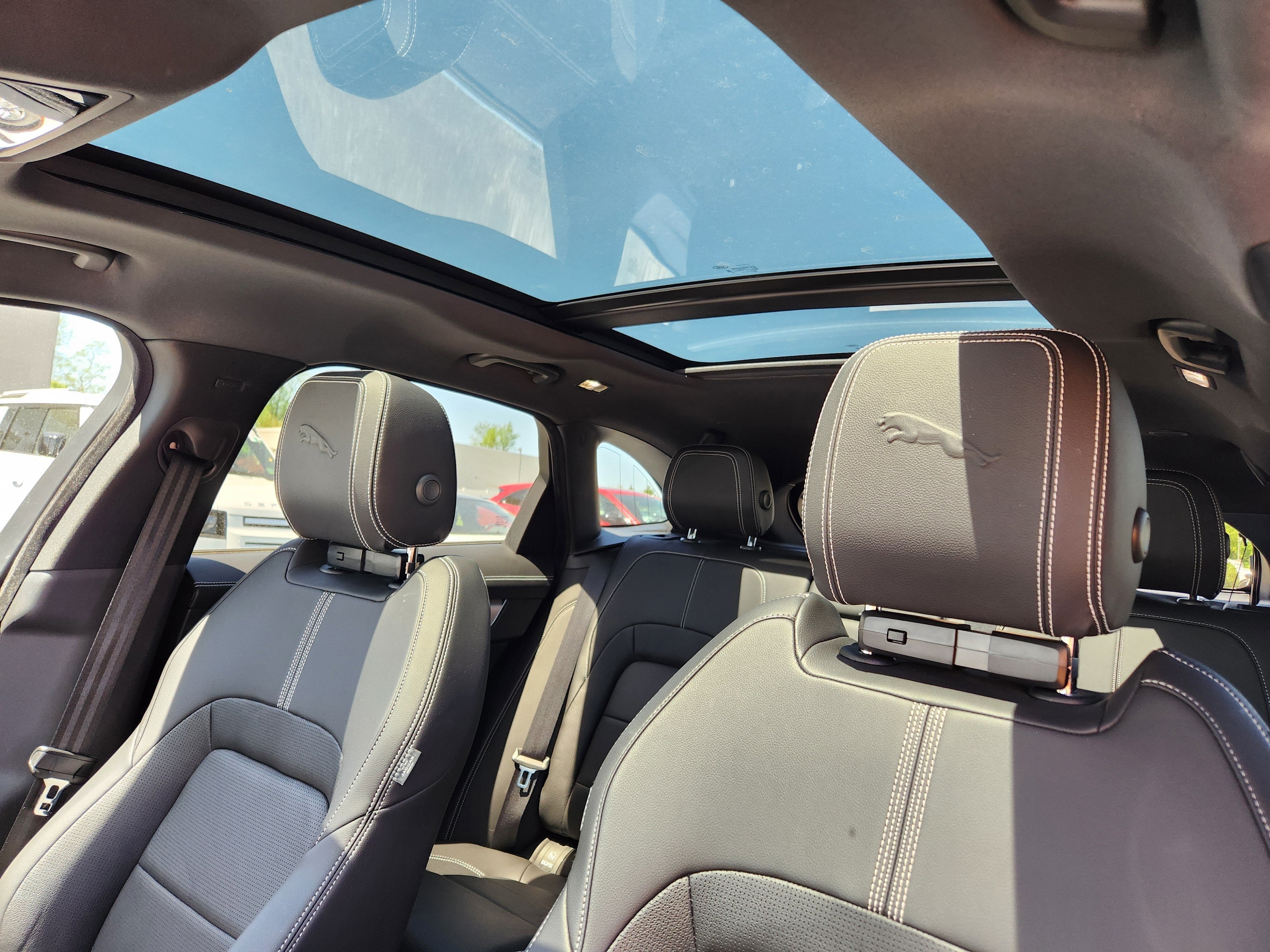 2024 Jaguar F-PACE P400 R-Dynamic S