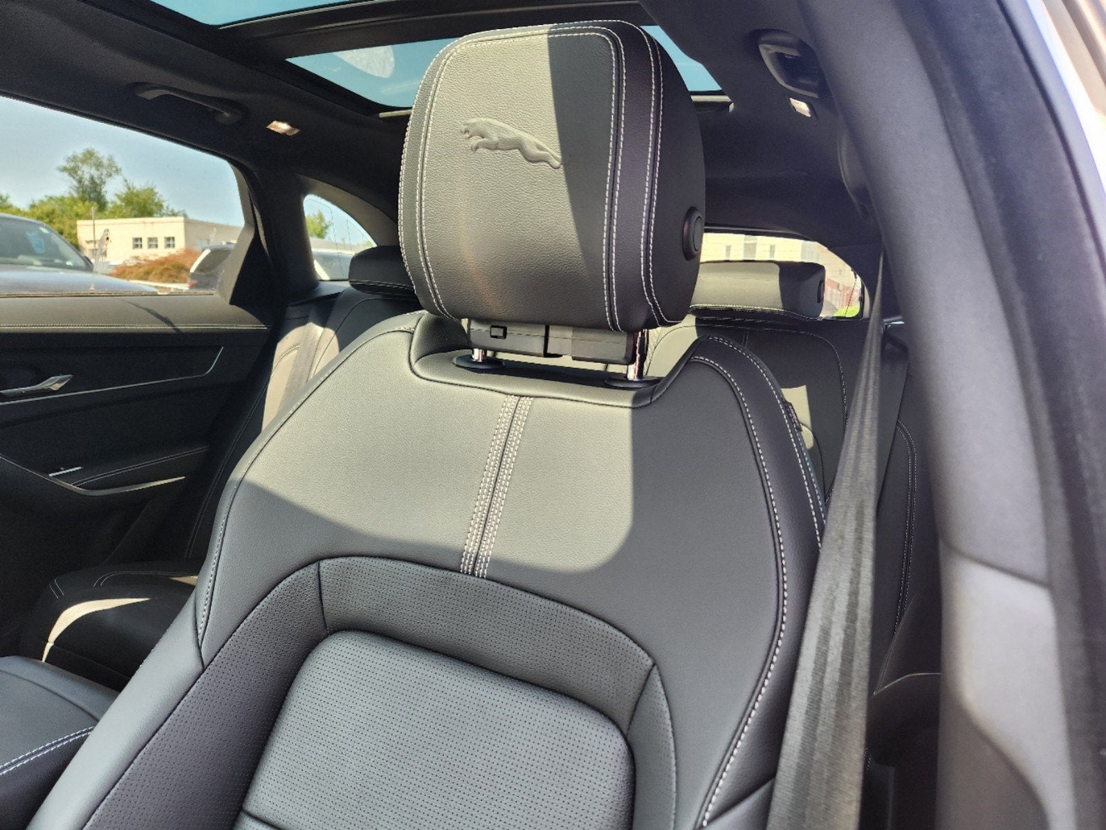 2024 Jaguar F-PACE P400 R-Dynamic S