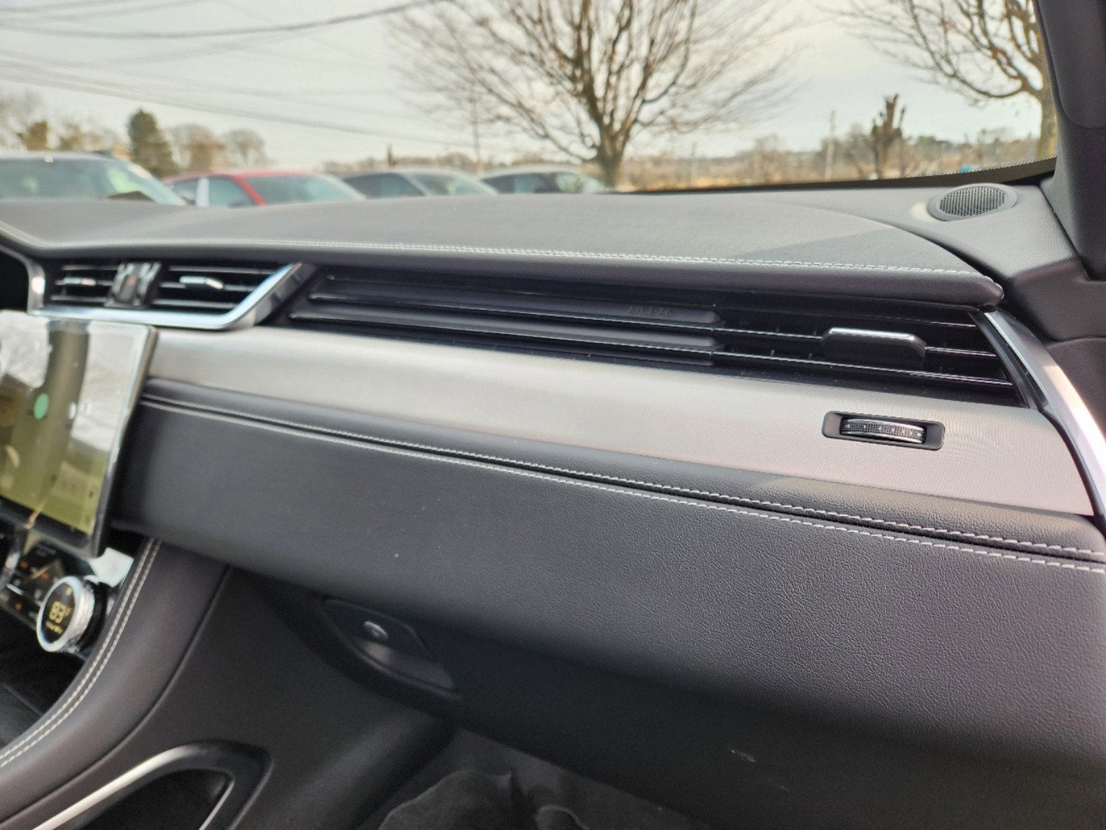 2025 Jaguar F-PACE P400 R-Dynamic S