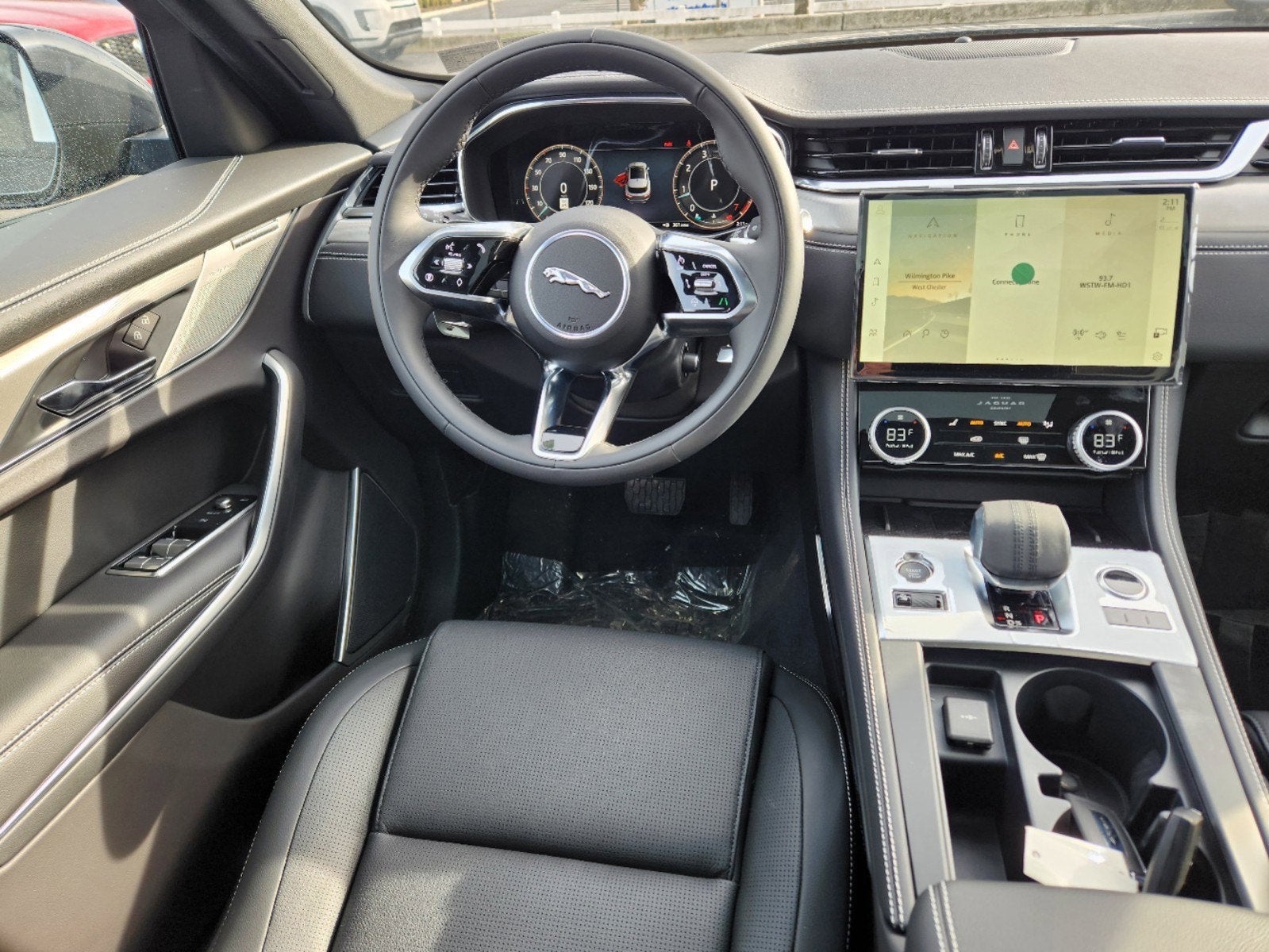 2025 Jaguar F-PACE P400 R-Dynamic S