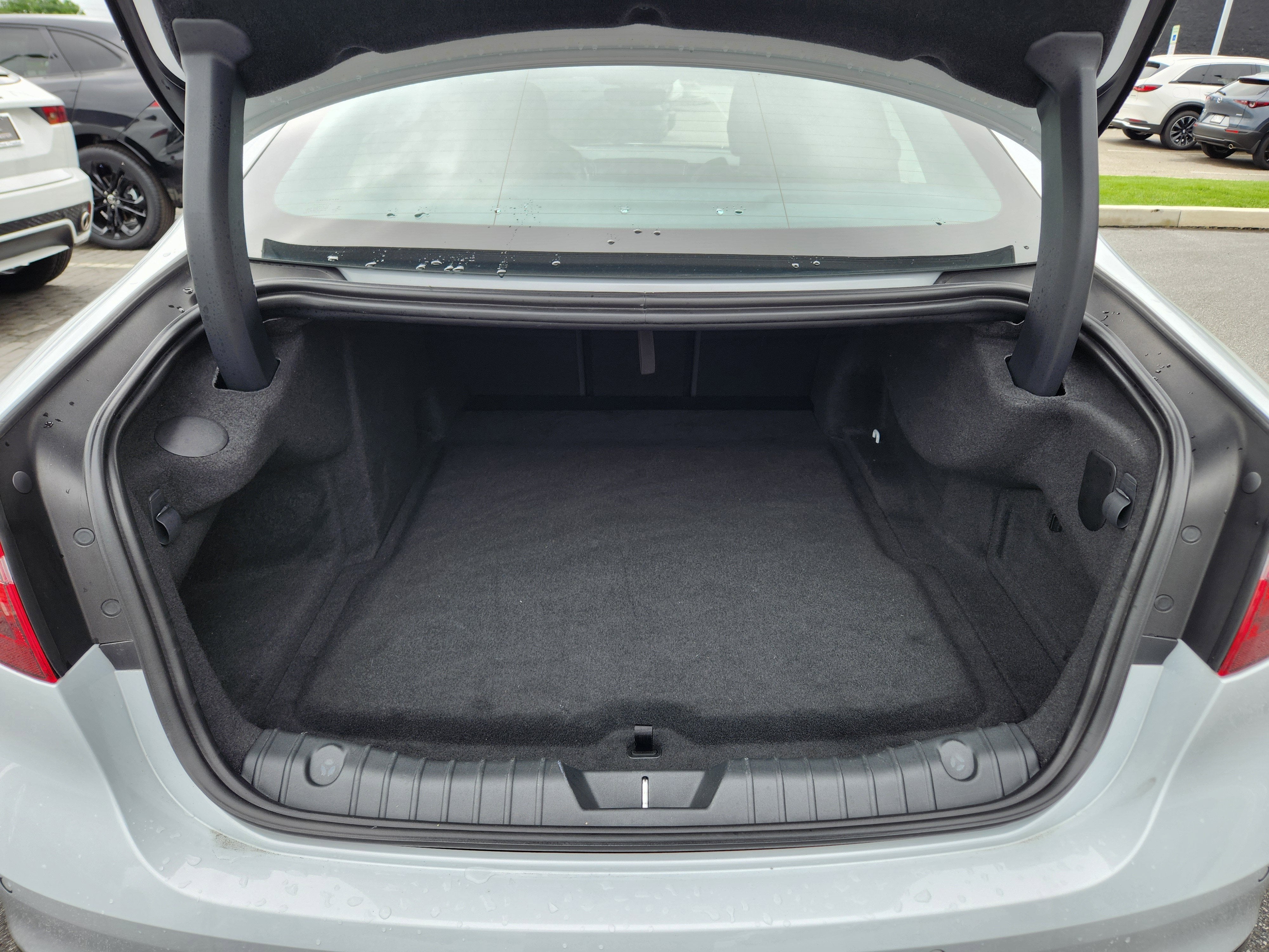 2021 Jaguar XF R-Dynamic SE