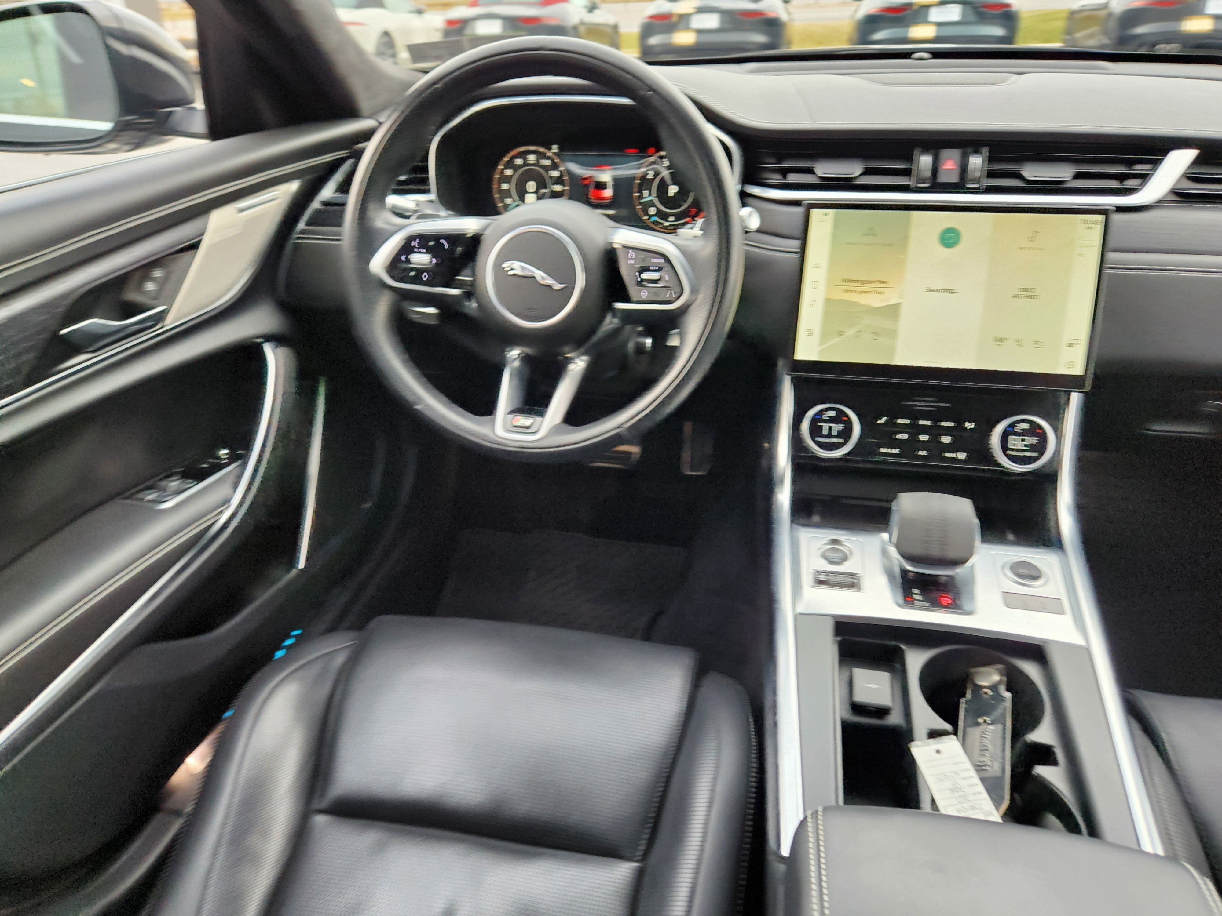 2022 Jaguar XF R-Dynamic SE