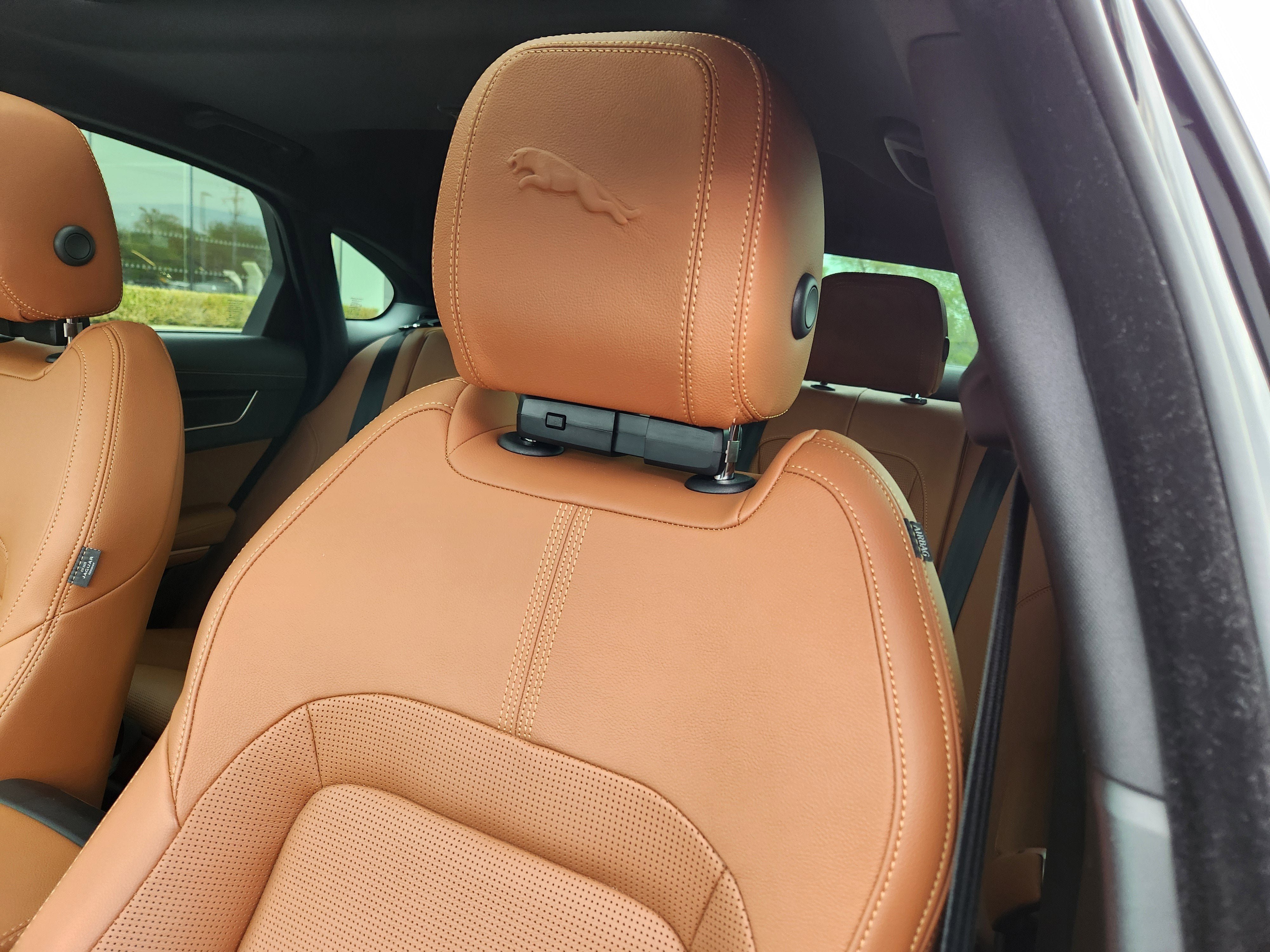 2022 Jaguar XF R-Dynamic SE
