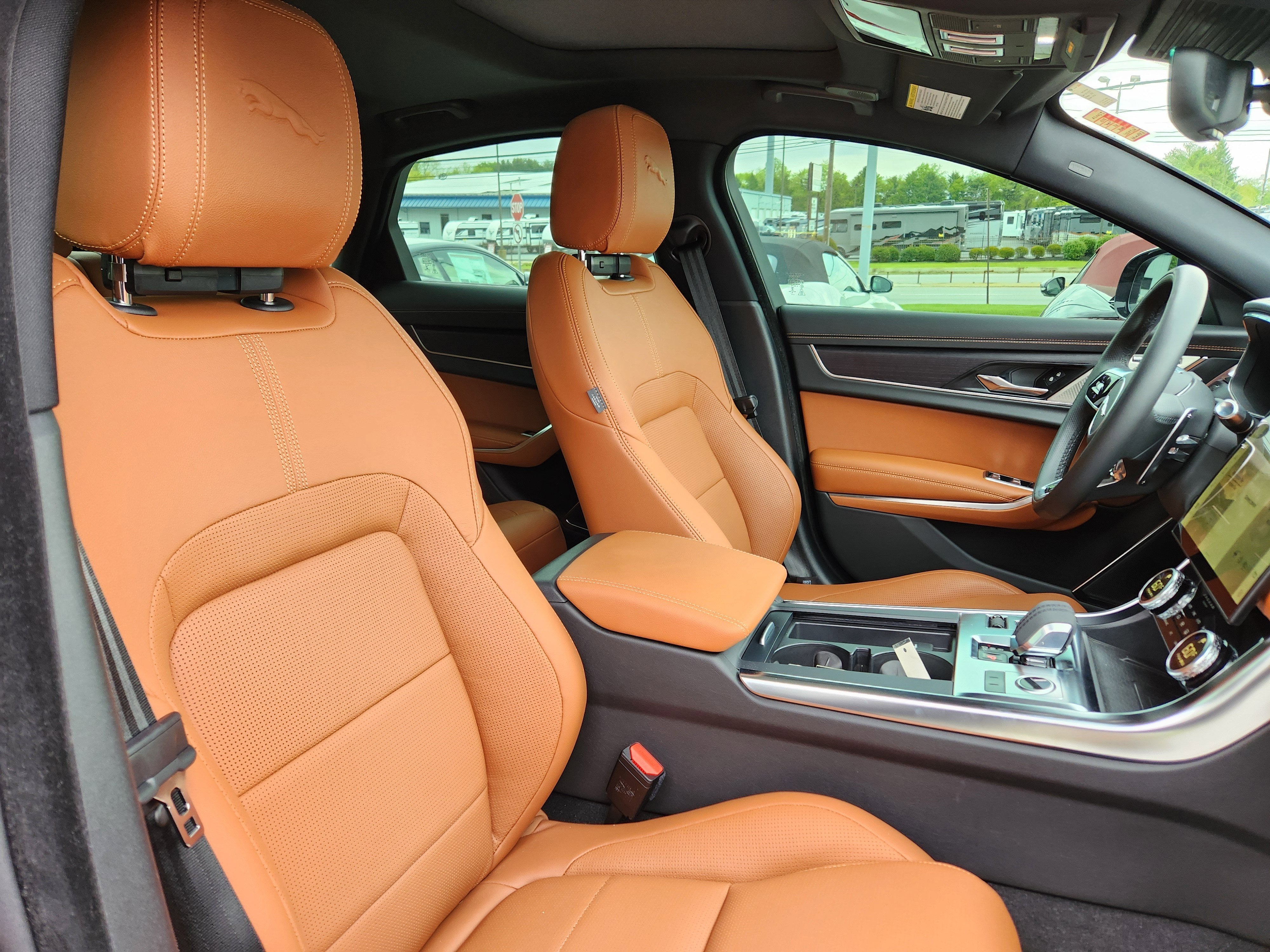 2022 Jaguar XF R-Dynamic SE