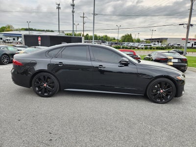 2022 Jaguar XF R-Dynamic SE