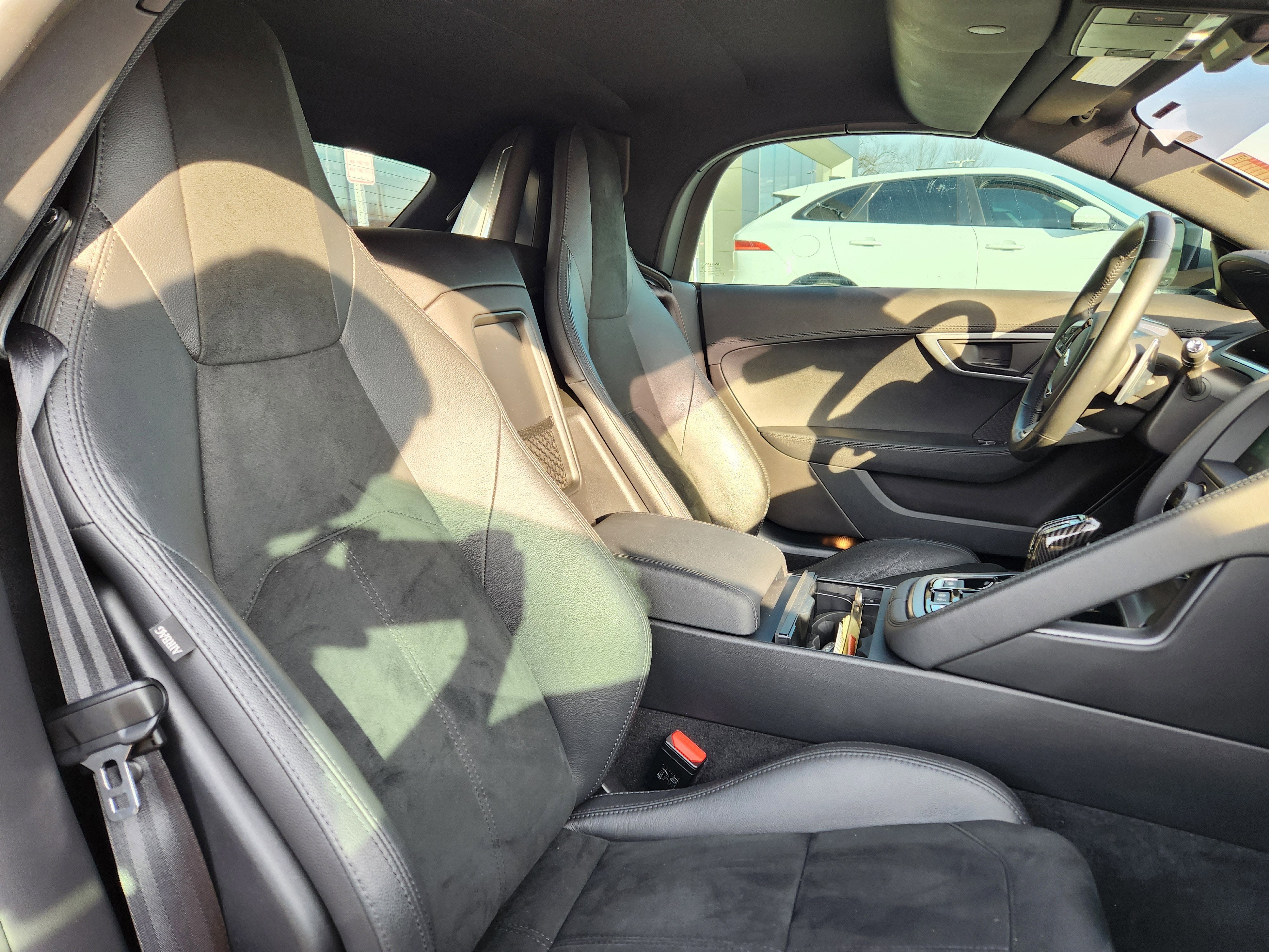 2021 Jaguar F-TYPE P300