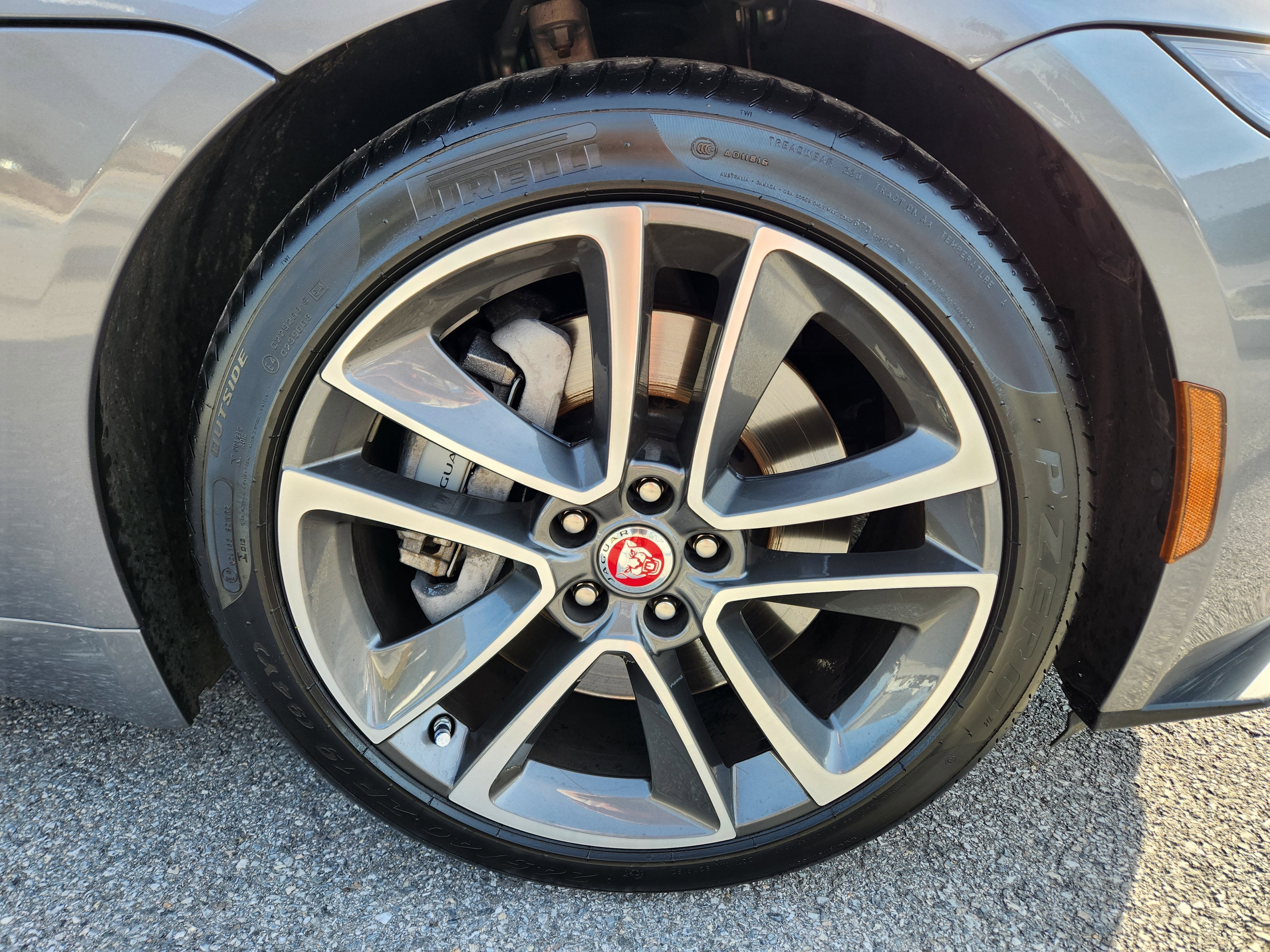 2021 Jaguar F-TYPE P300