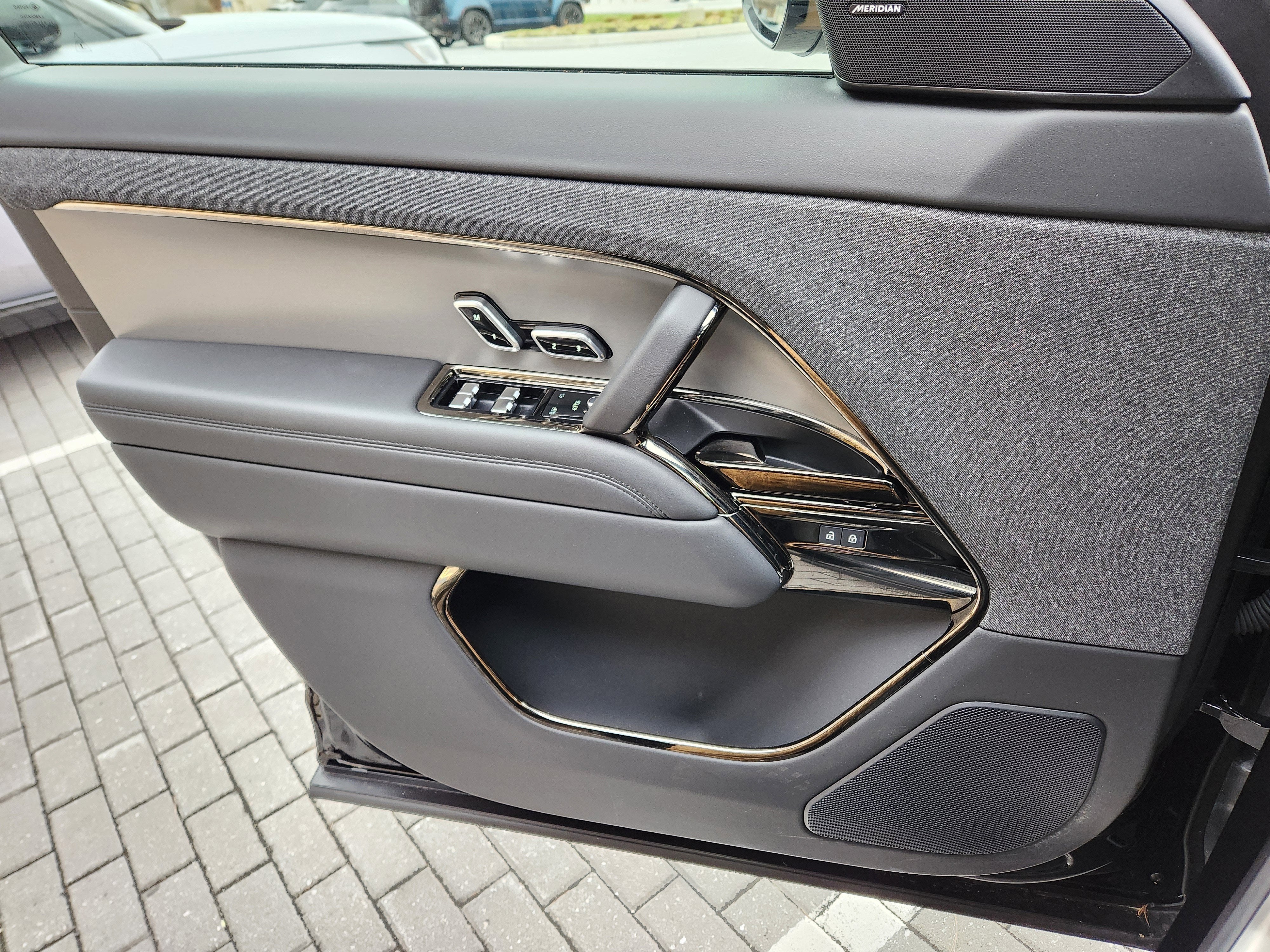 2025 Land Rover Range Rover Sport S