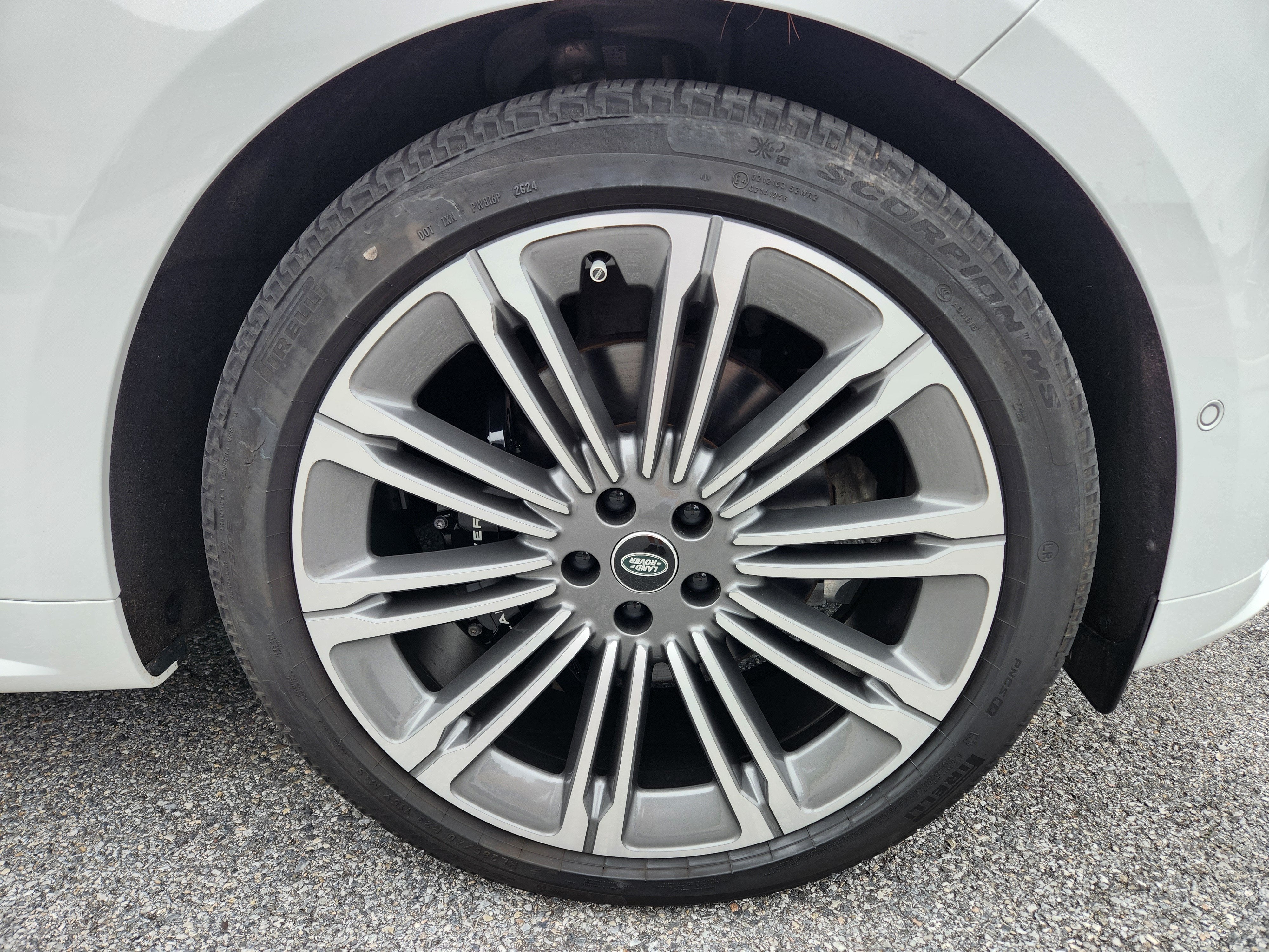 2025 Land Rover Range Rover Sport Plug-in Hybrid Dynamic SE
