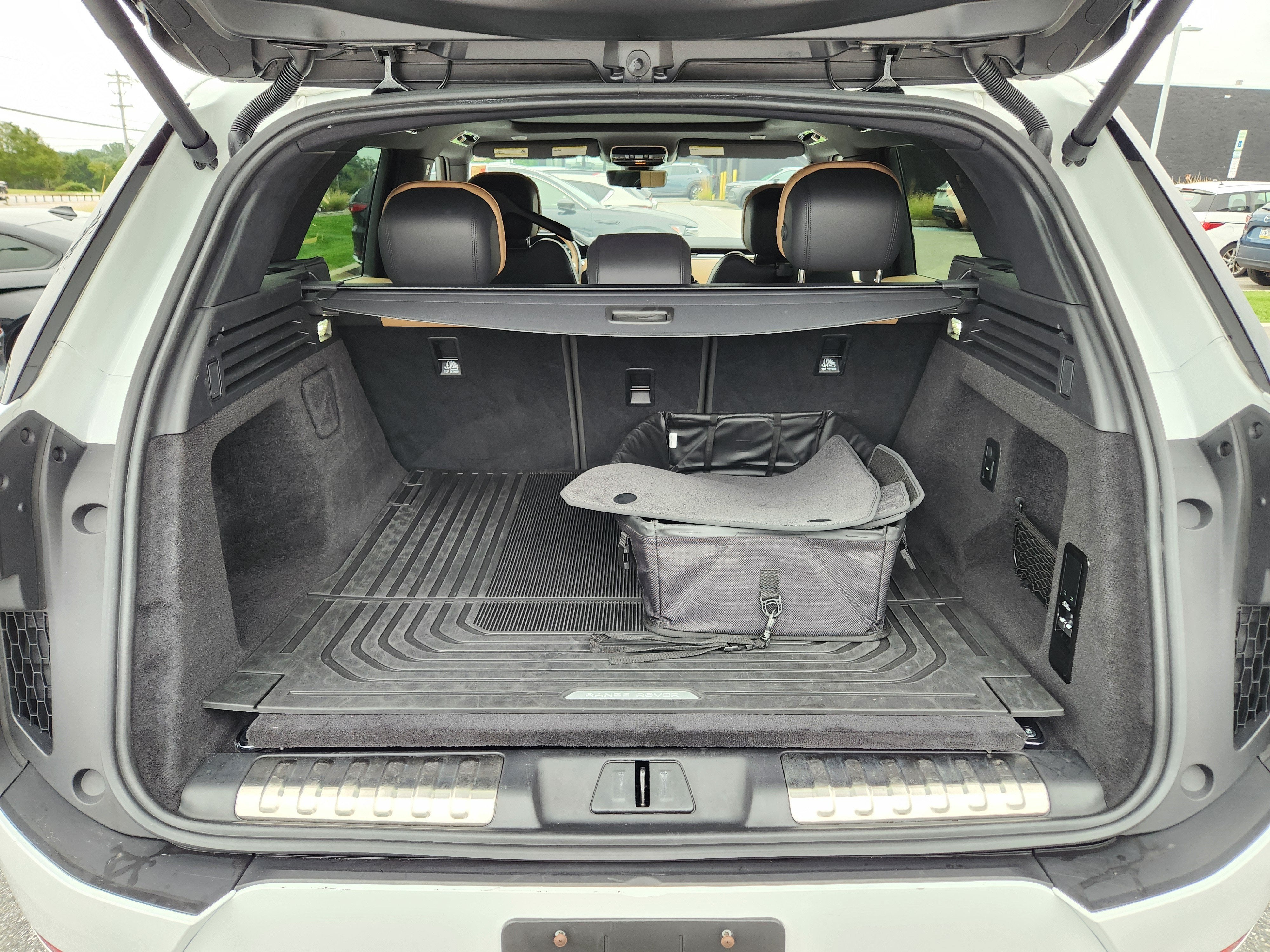 2025 Land Rover Range Rover Sport Plug-in Hybrid Dynamic SE