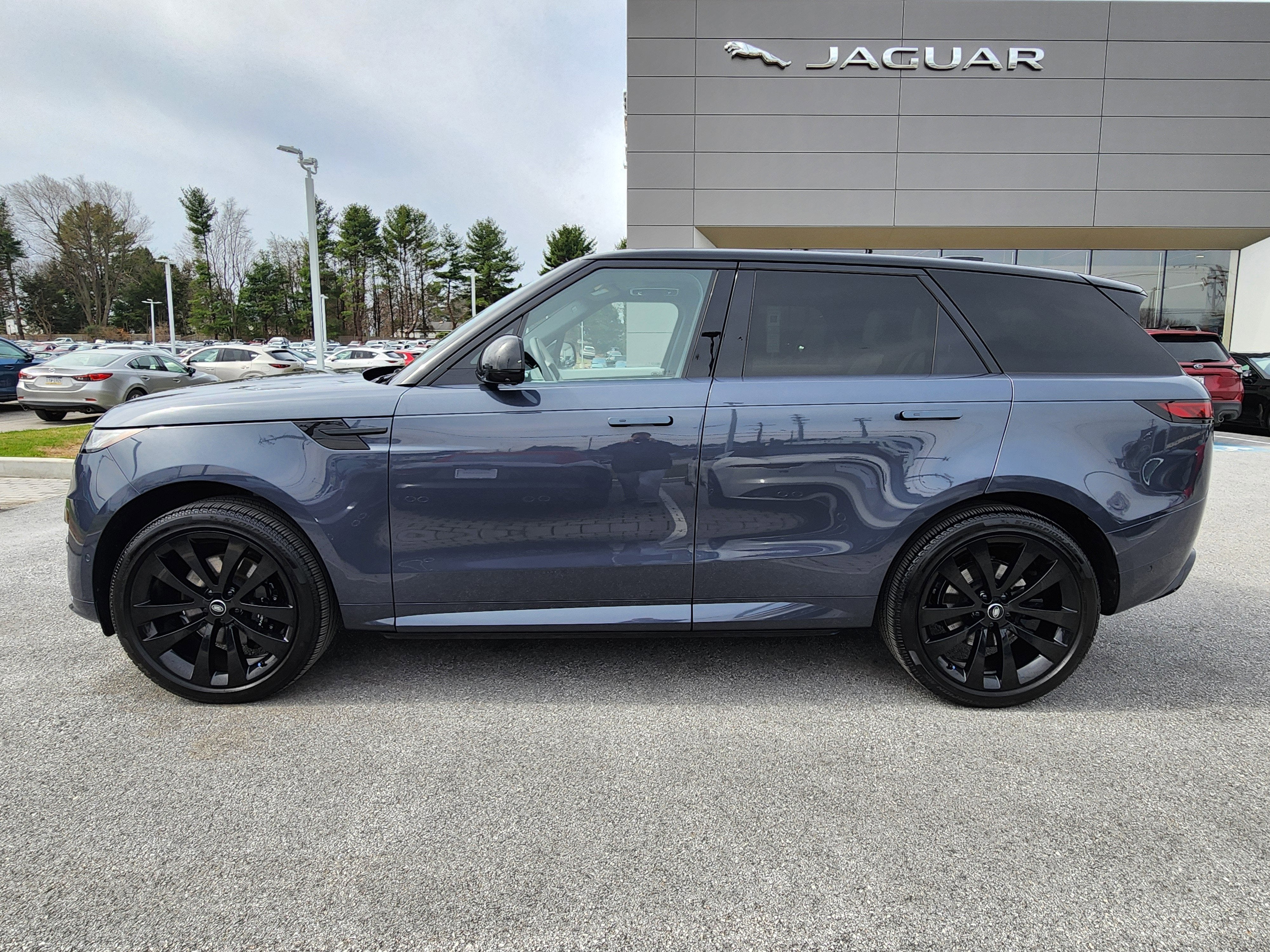 2025 Land Rover Range Rover Sport Dynamic SE