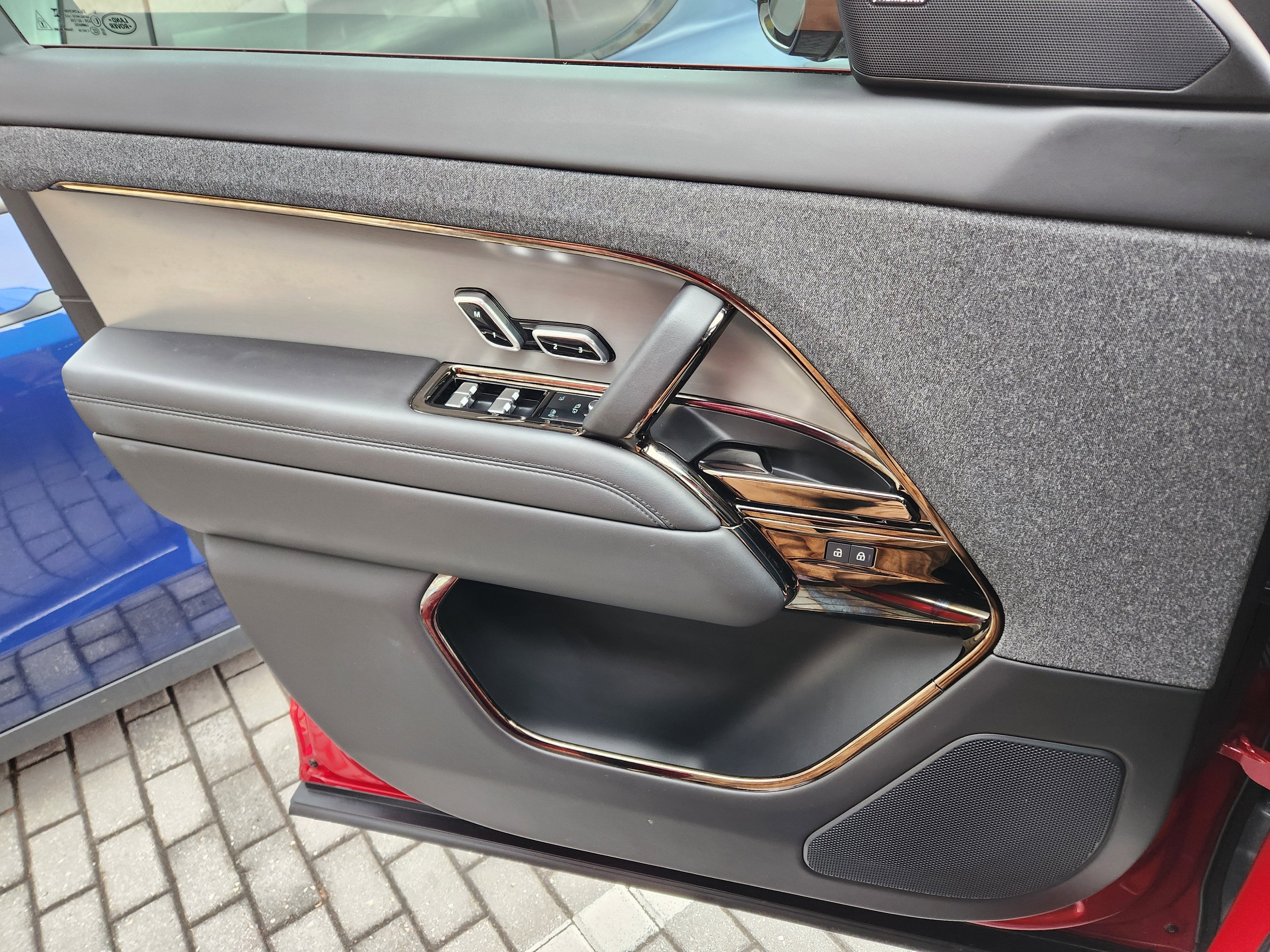 2024 Land Rover Range Rover Sport SE