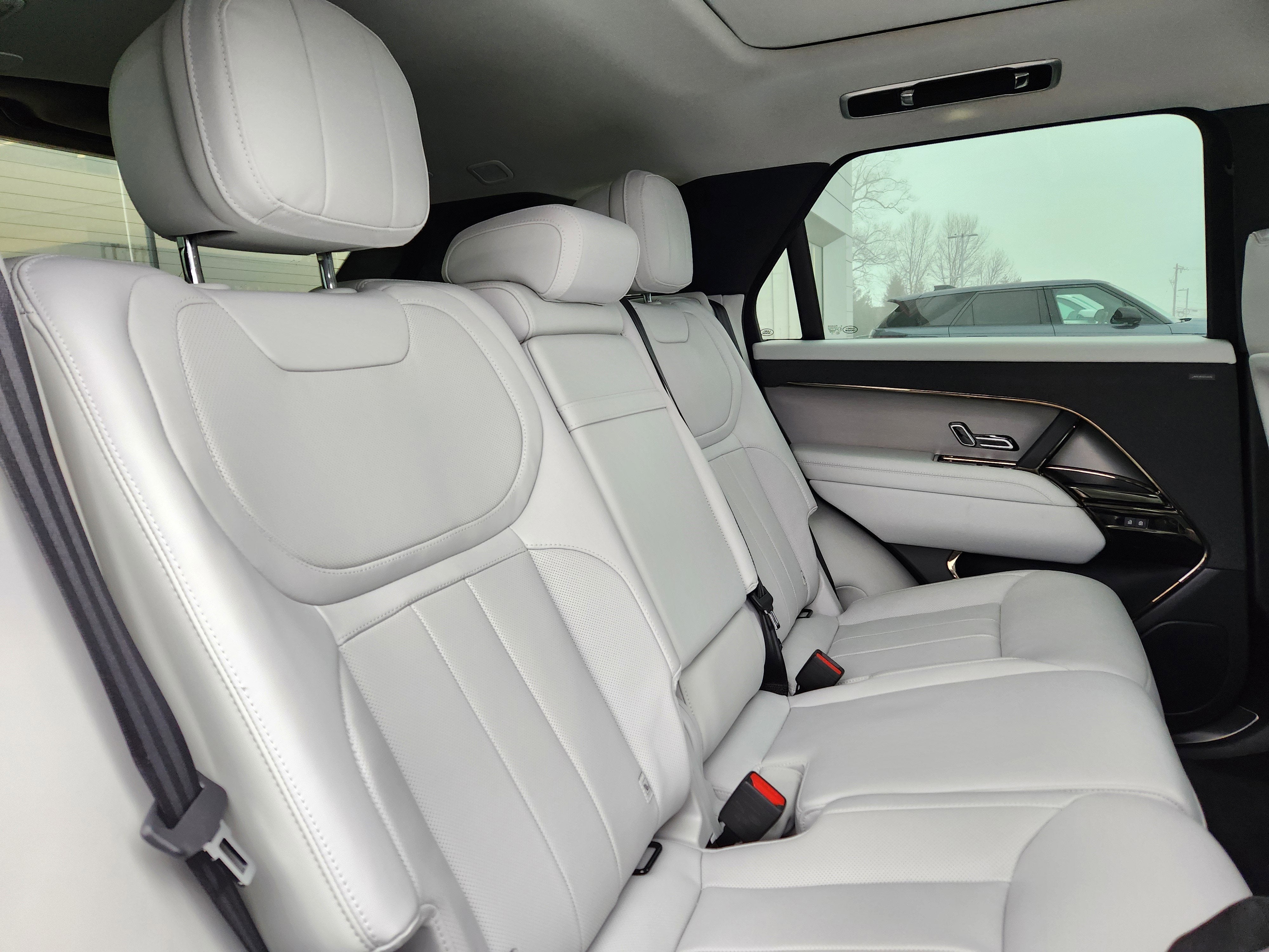 2024 Land Rover Range Rover Sport SE